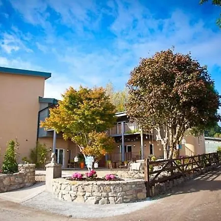 ロッジ The Three Towers Eco Lodge ラウレア